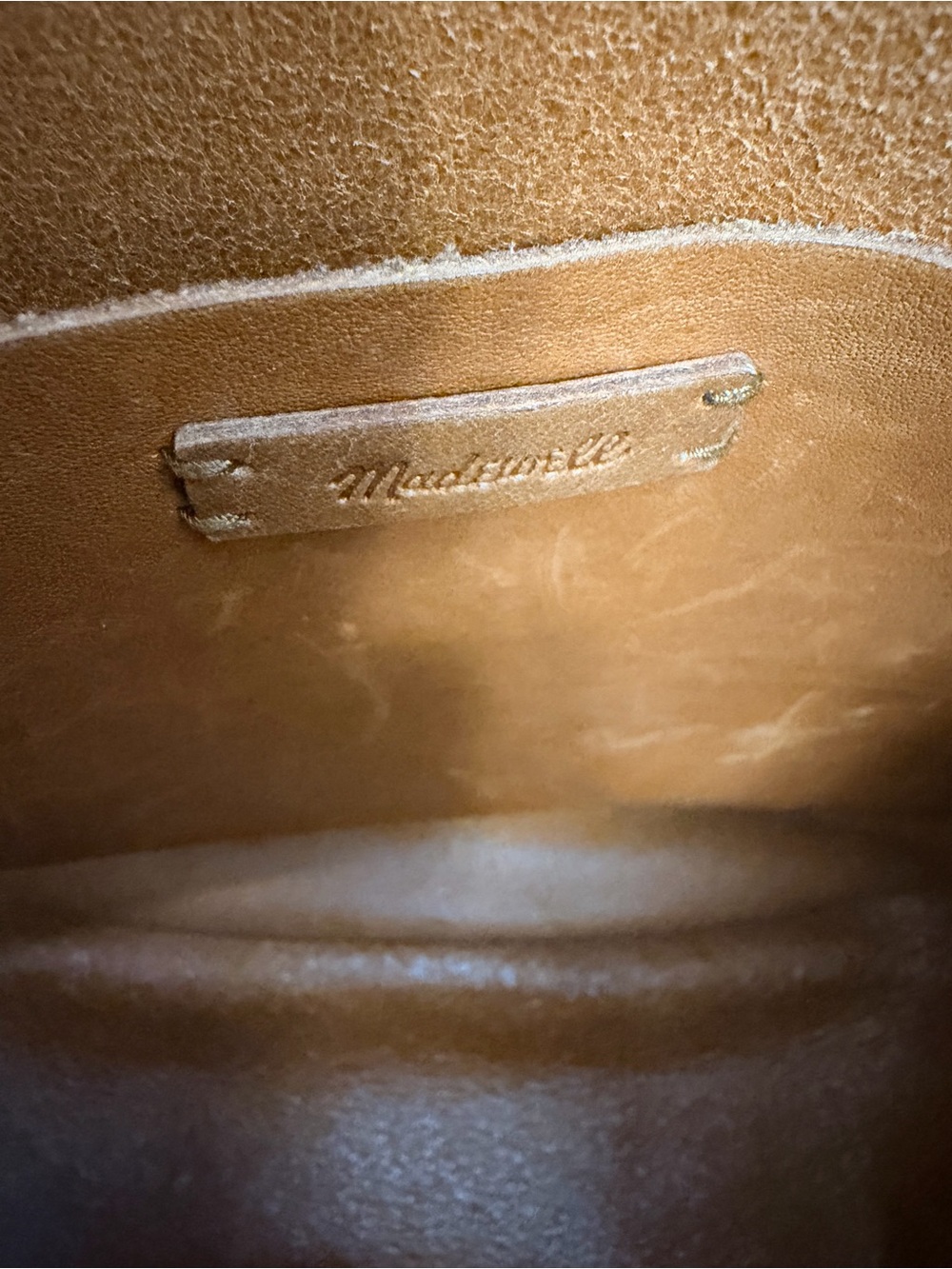 Madewell The Sydney Shoulder Bag in Burnished Caramel Leather - Picture 8 of 10